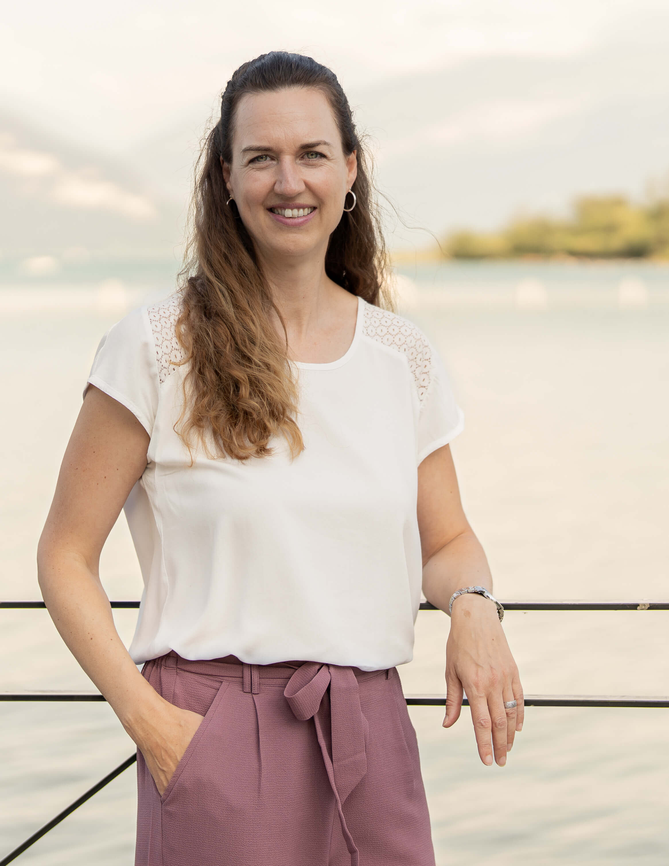 Portraitfoto von Bettina Aellig, Inhaberin Beratung LiBelle psychologische Beratung, Laufbahnberatung und Coaching in Bern.